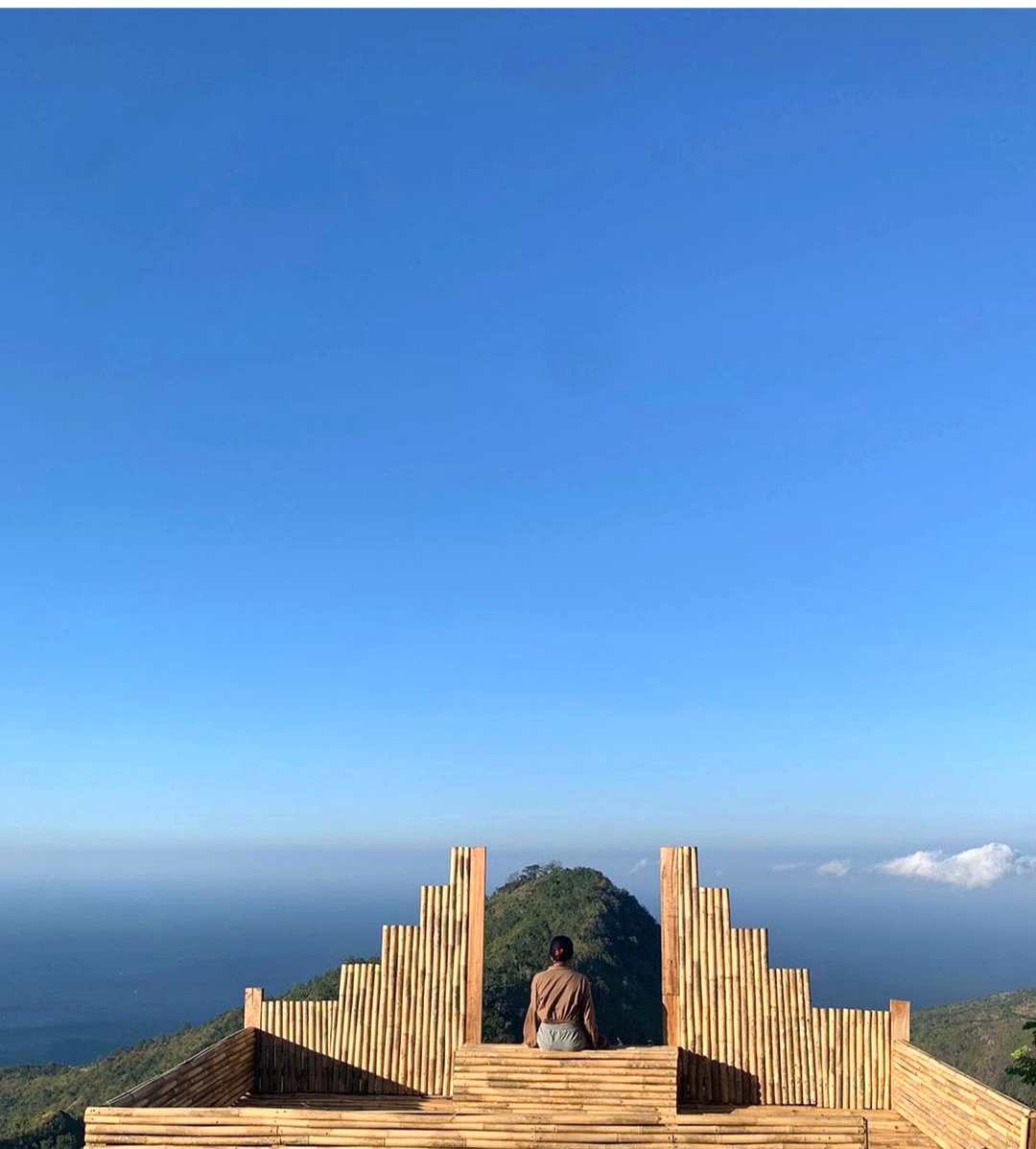 LAHANGASWEET DUSUN GULINTEN ADA PINTU MASUK MENUJU KE ATAS AWAN 